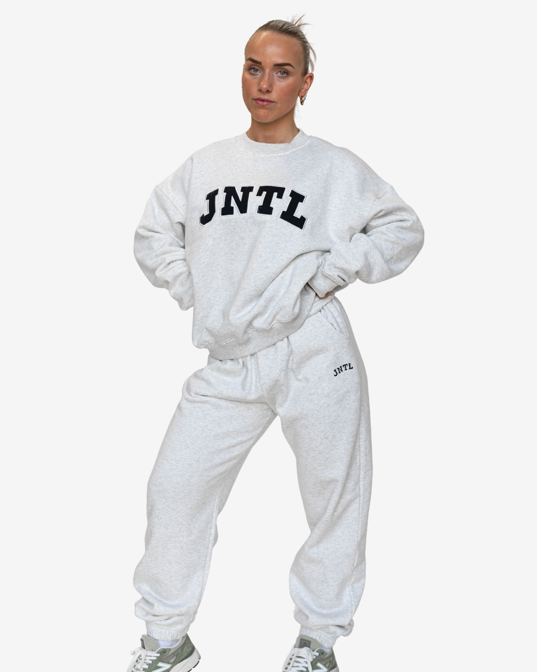 JNTL Oversized Crewneck Sweatshirt (Lysgrå)