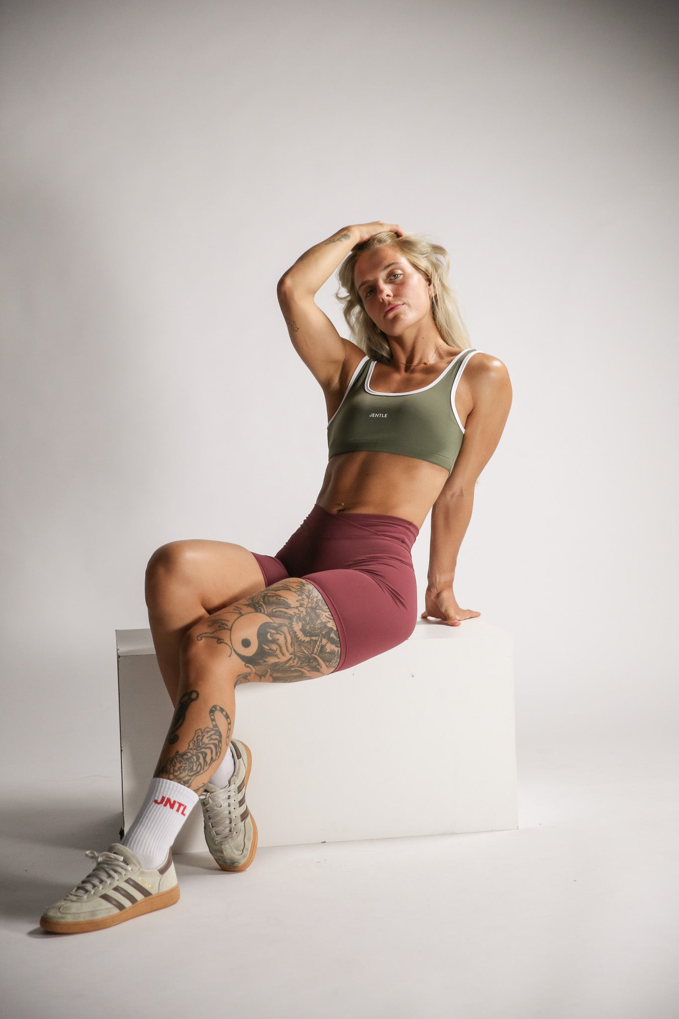 Day Sports Bra (Dusty Olive)