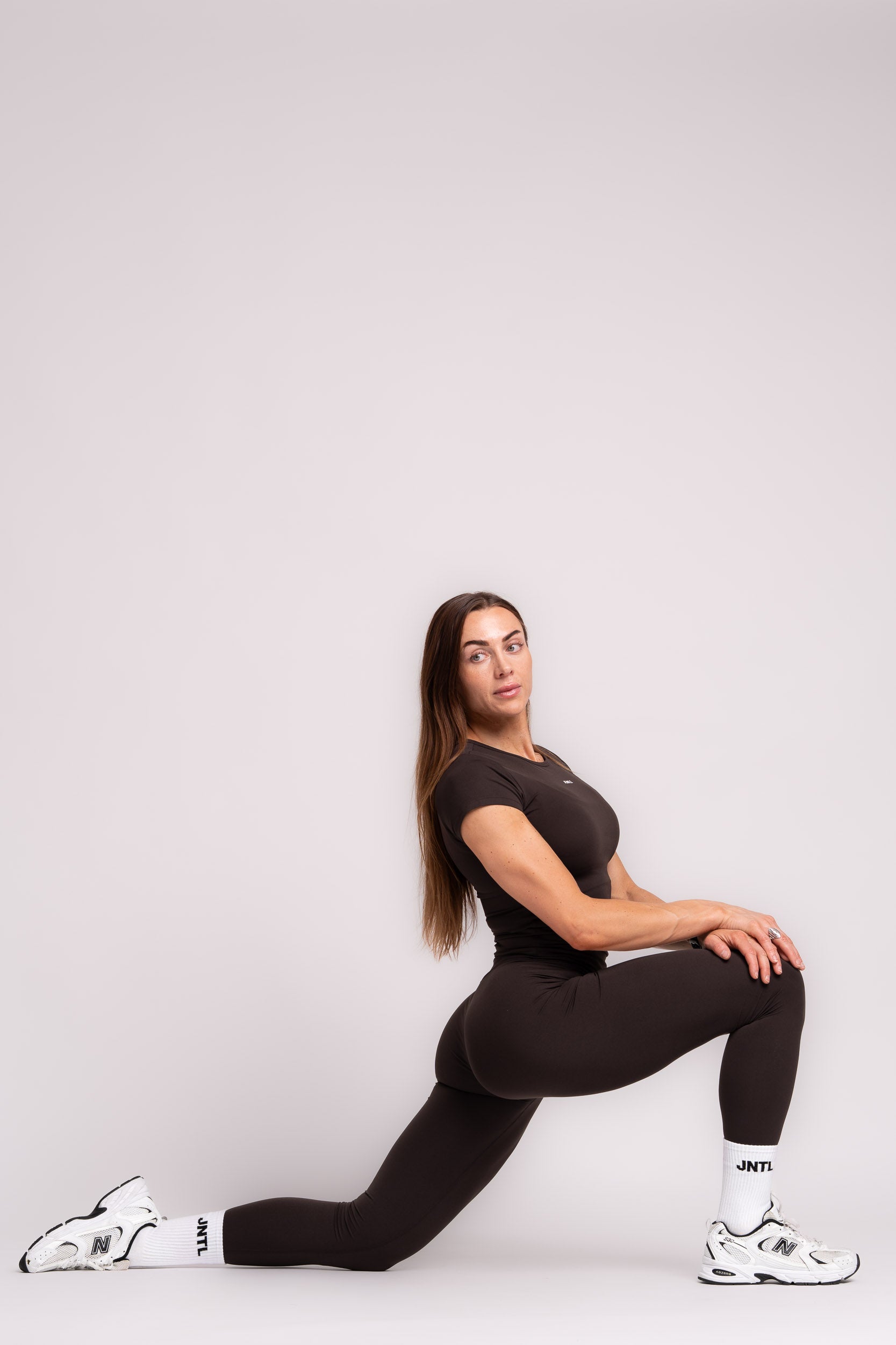 Ease Leggings (Dark Brown)