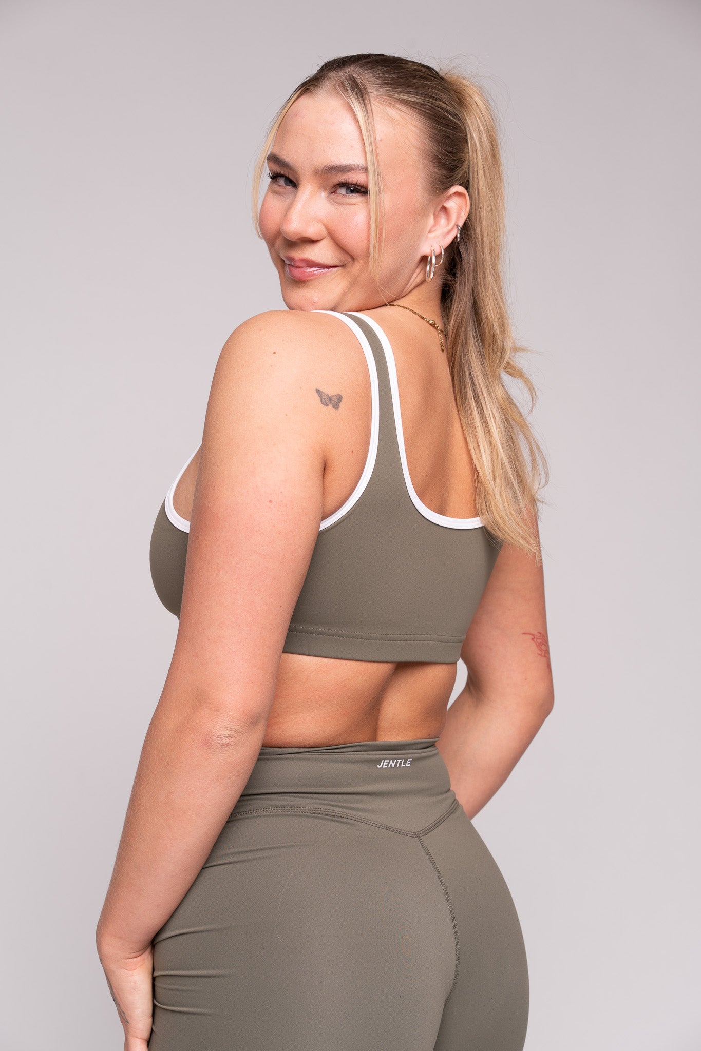 Day Sports Bra (Dusty Olive)