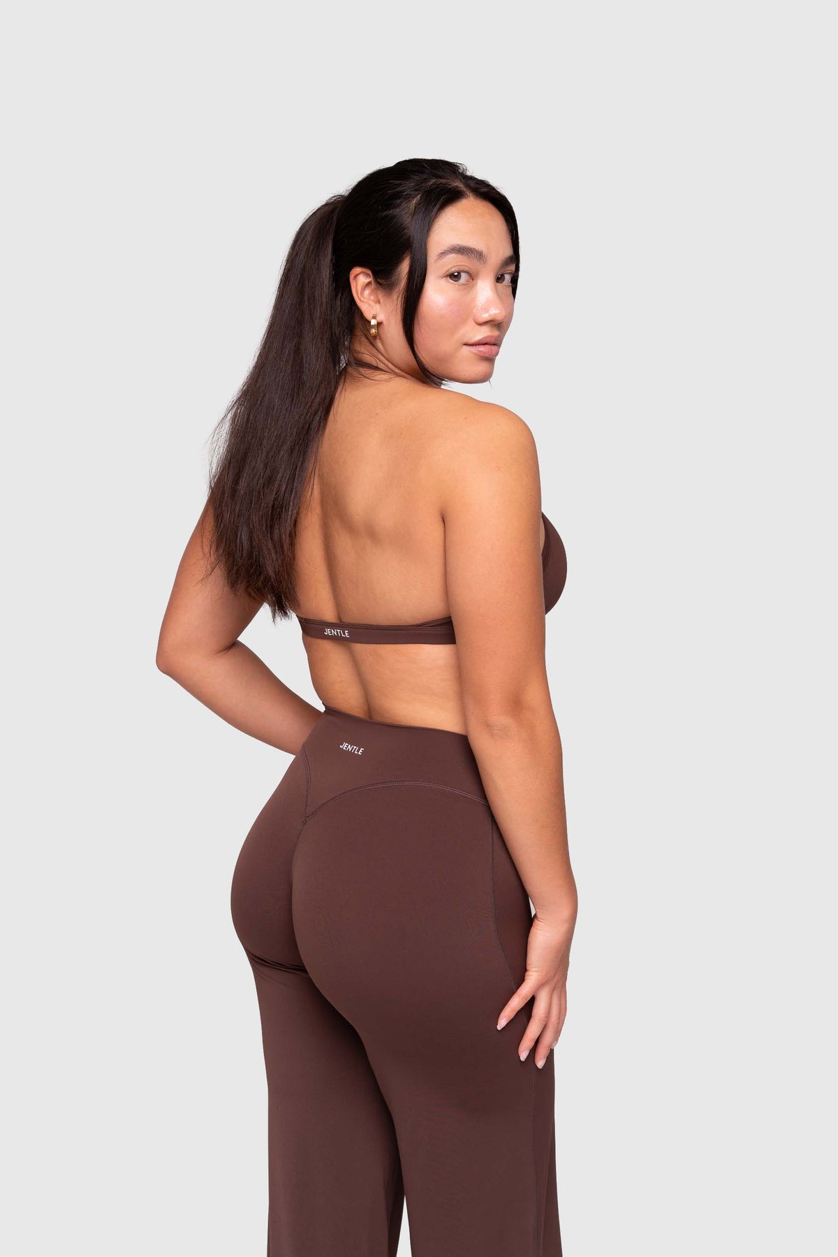 Ease x Amalie Vad - Halterneck Sports bra (Coffee Brown)