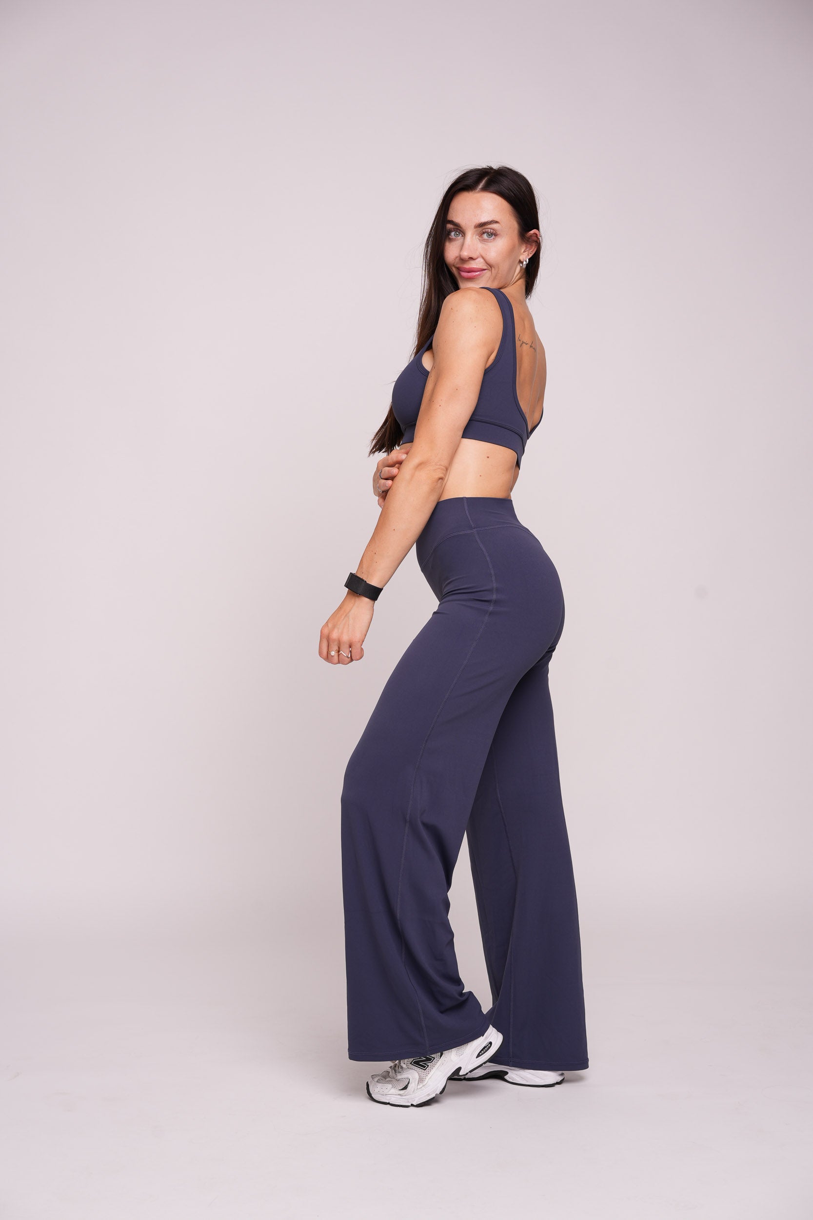 Ease Straight Leg Pants (Dark Blue)