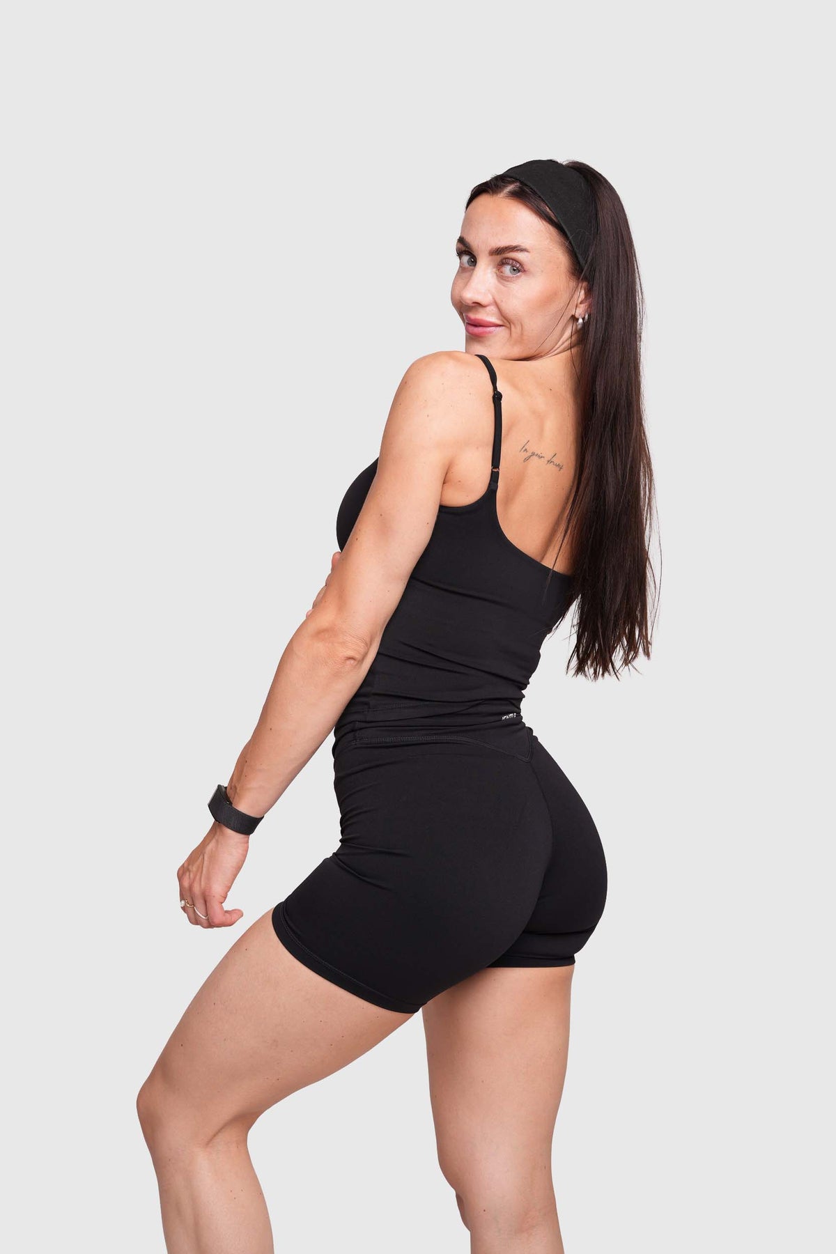 Ease Top (Black)