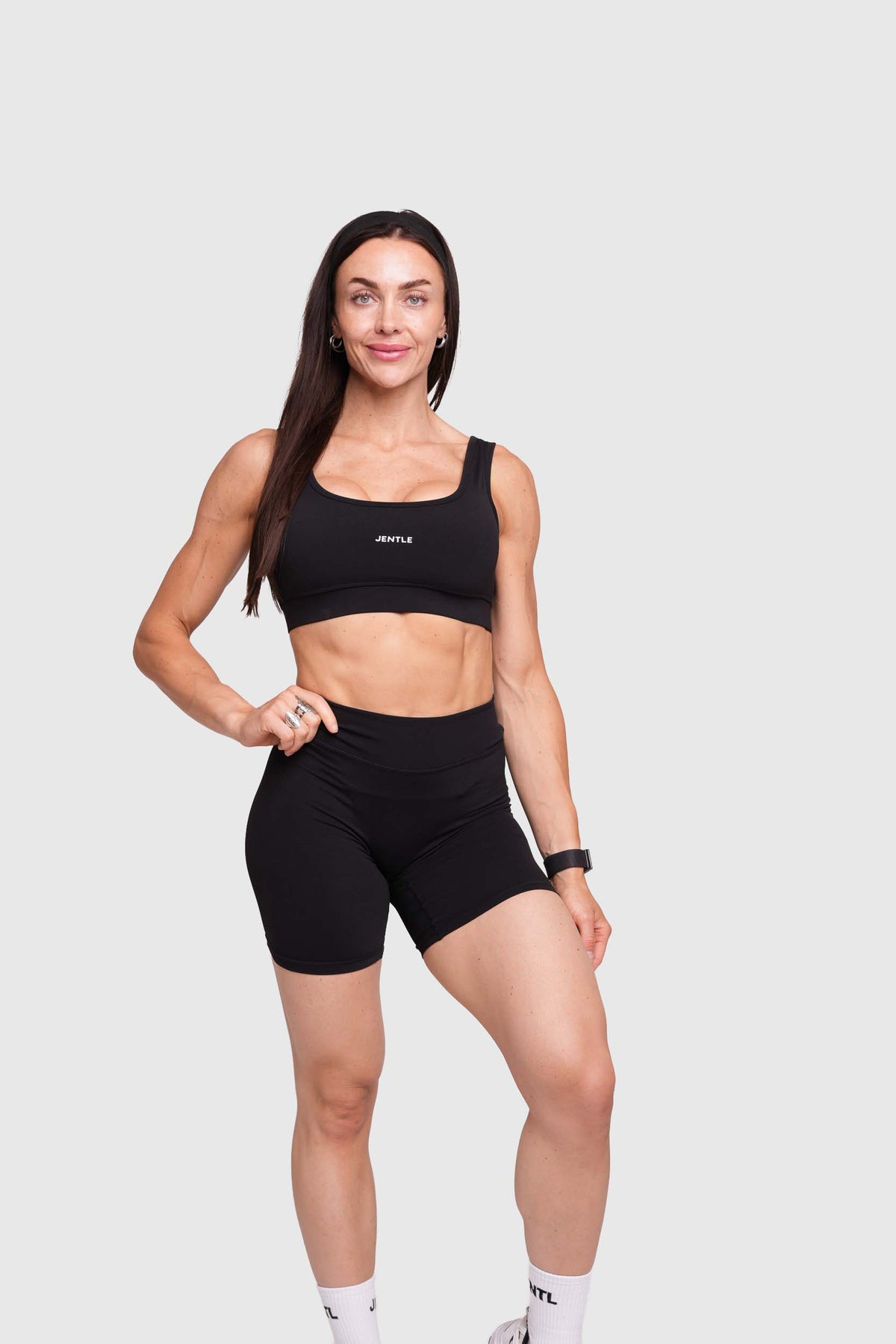 Ease Performance Sports Bra (Black)