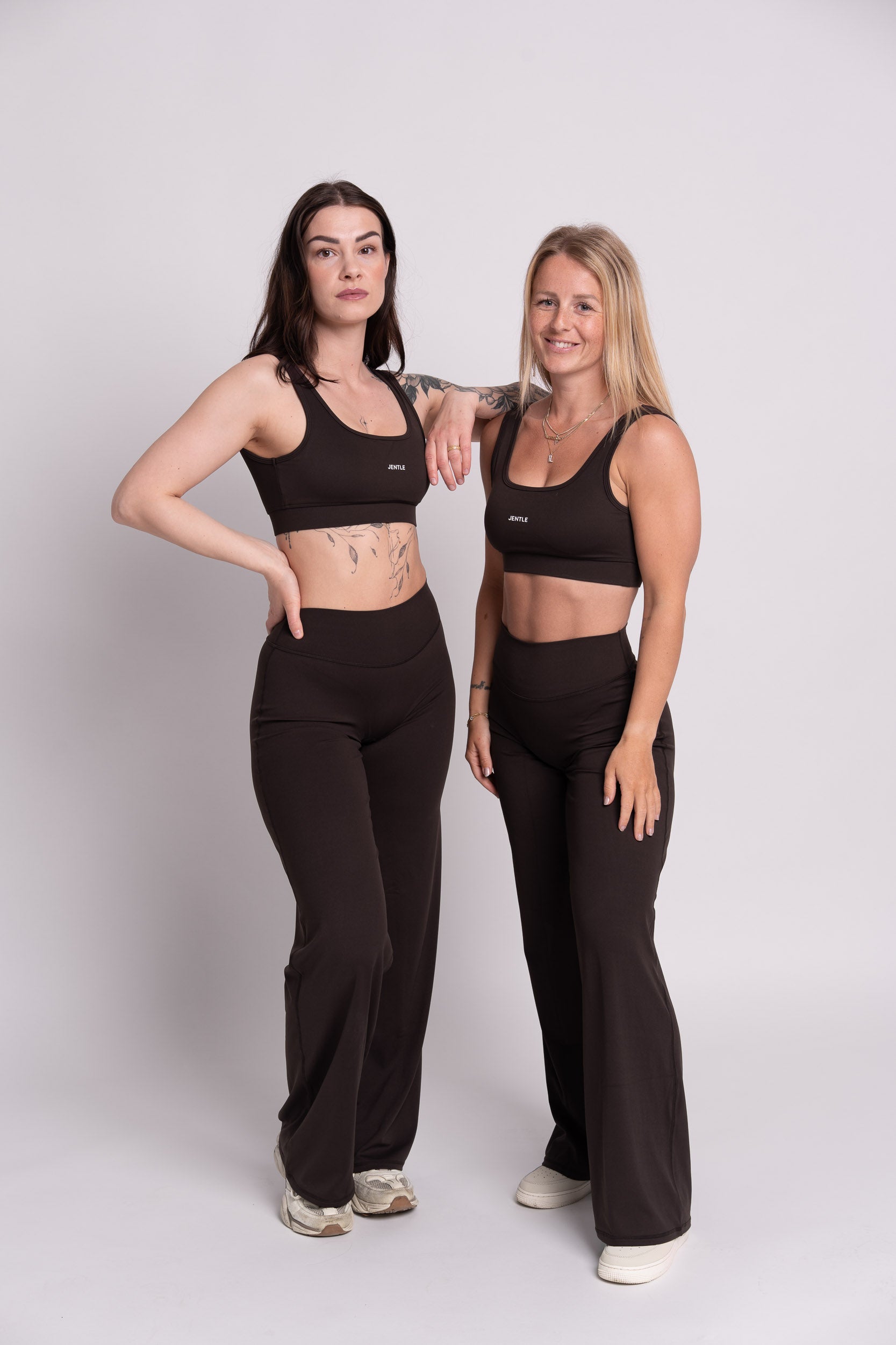 Ease Straight Leg Pants 2.0 (Dark Brown)