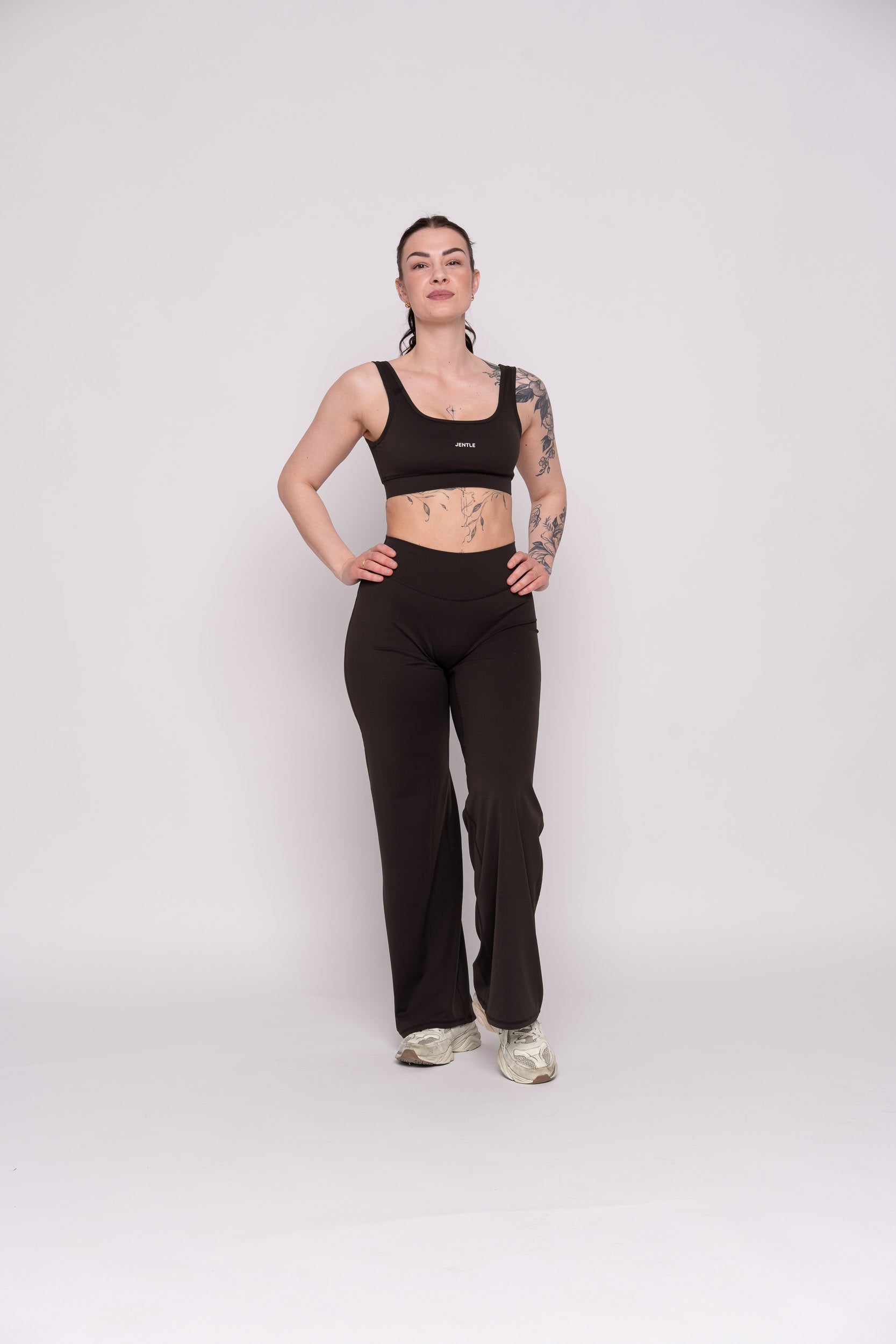 Ease Straight Leg Pants 2.0 (Dark Brown)