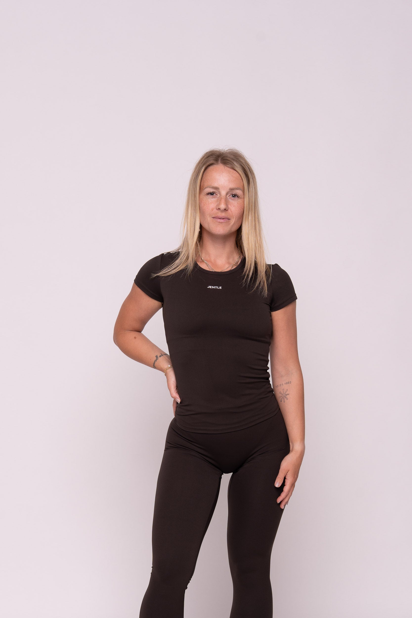 Ease T-Shirt (Dark Brown)