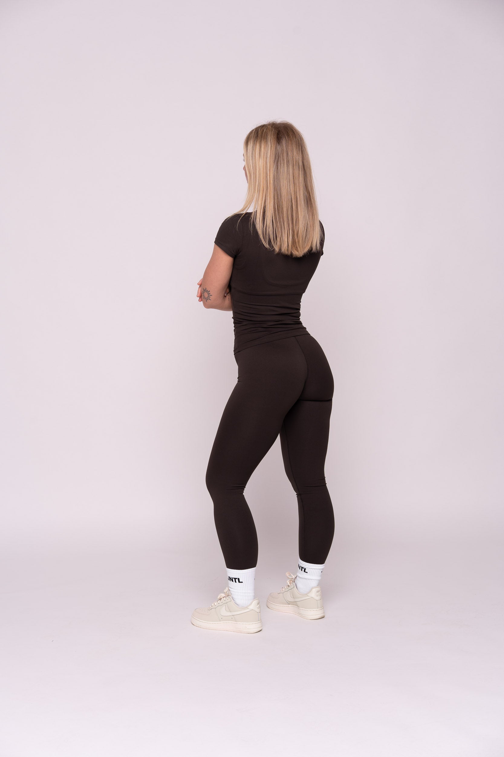 Ease Leggings (Dark Brown)
