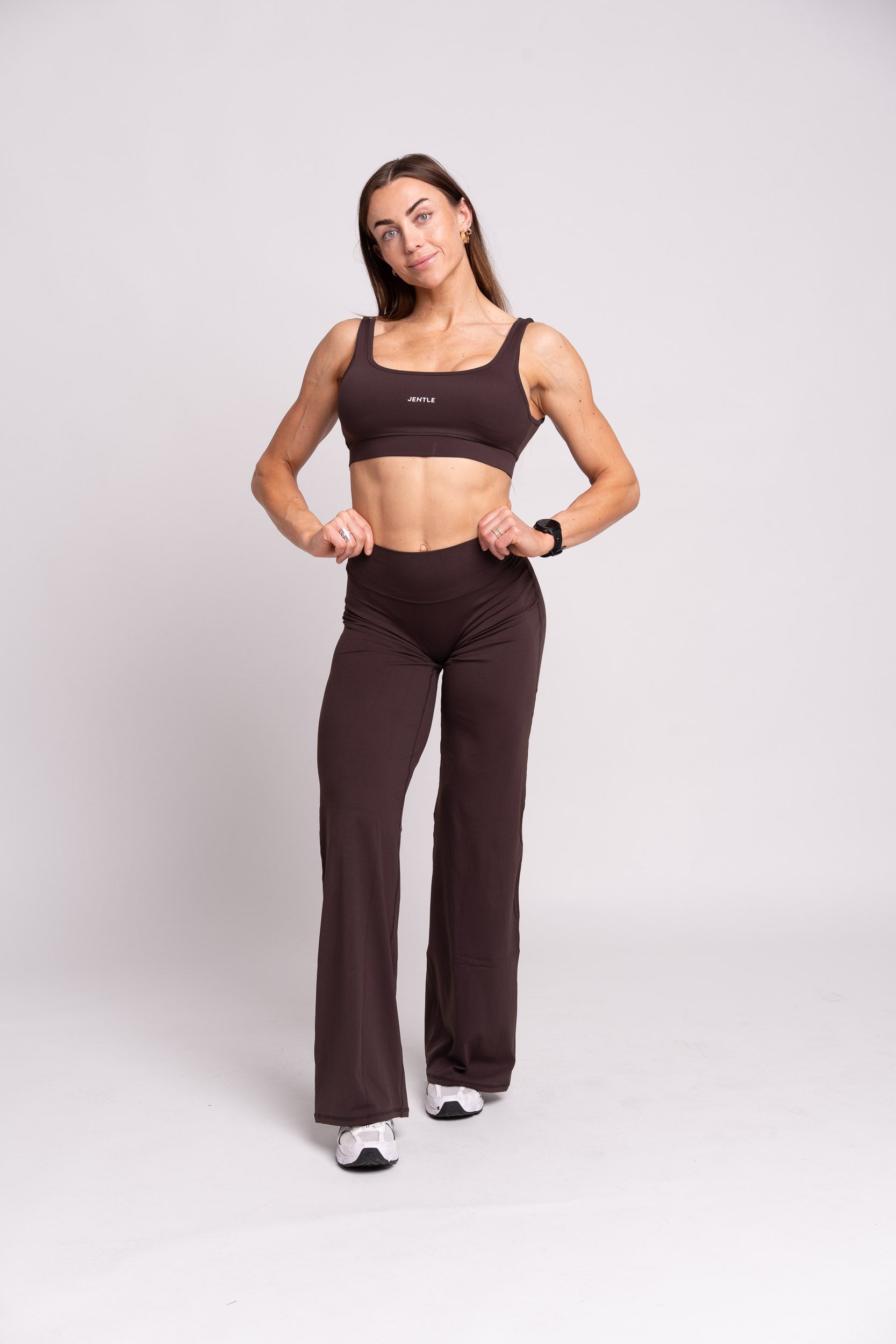 Ease Straight Leg Pants 2.0 (Dark Brown)