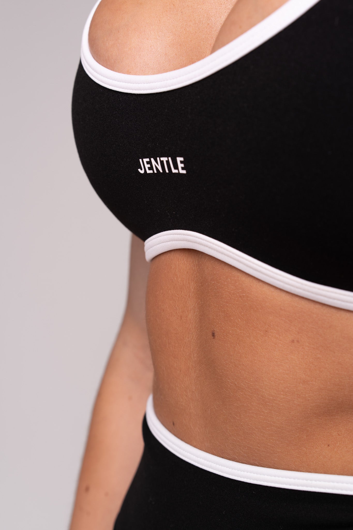 Day Double Line Sports Bra (Black)