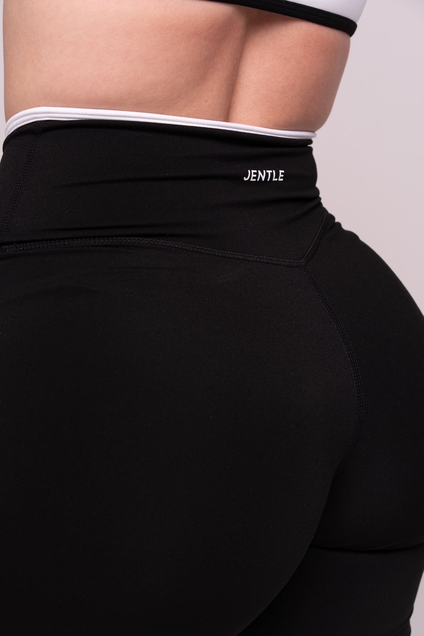 Day Line Shorts (Black)