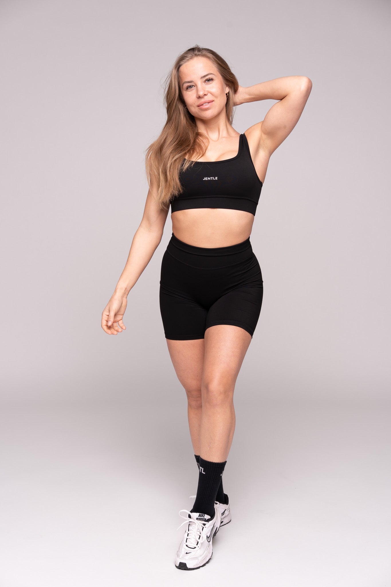 Day Performance Wide Band Sports Bra (Black)