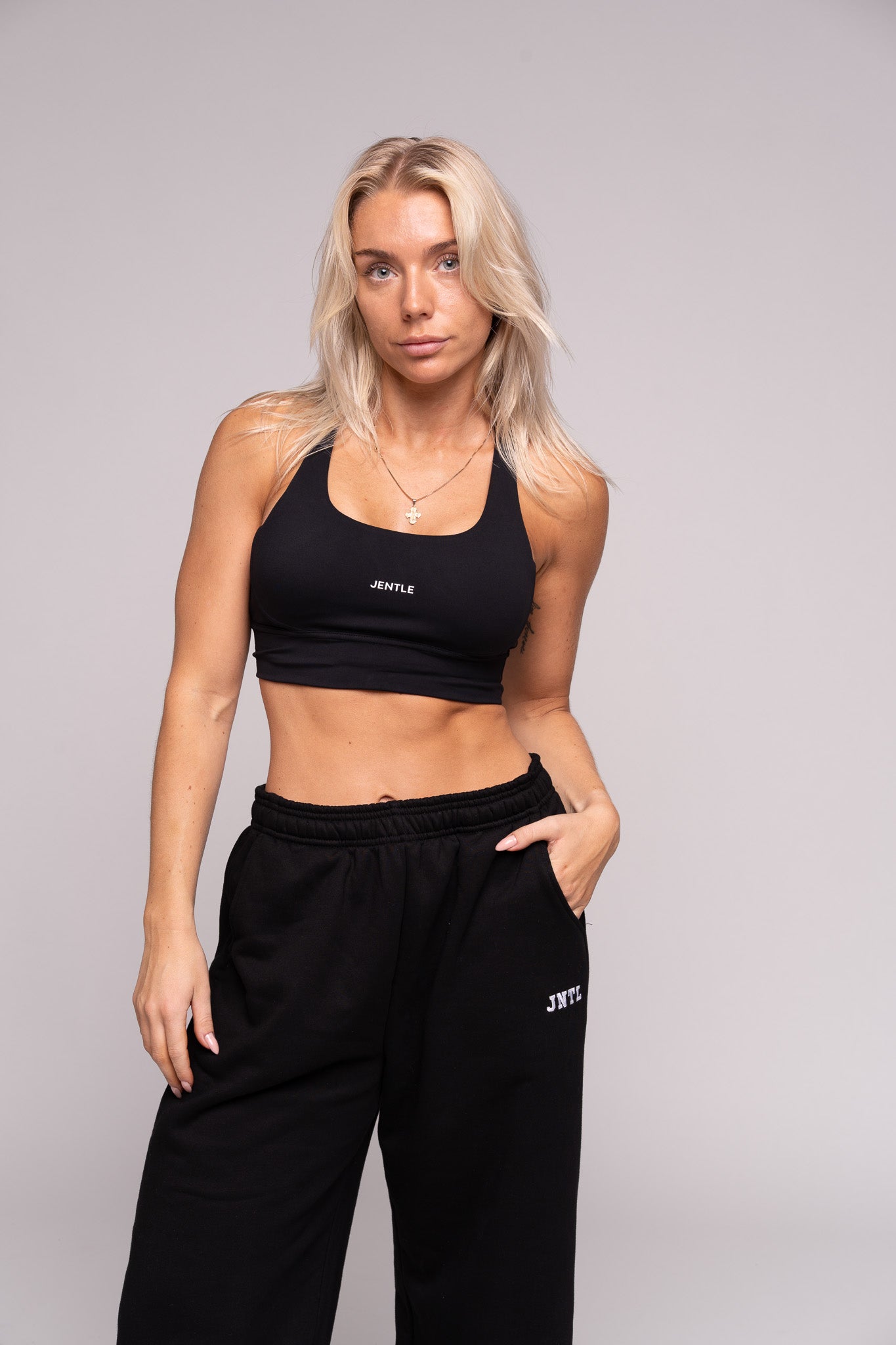 Thrive Active Sports Bra (Black)
