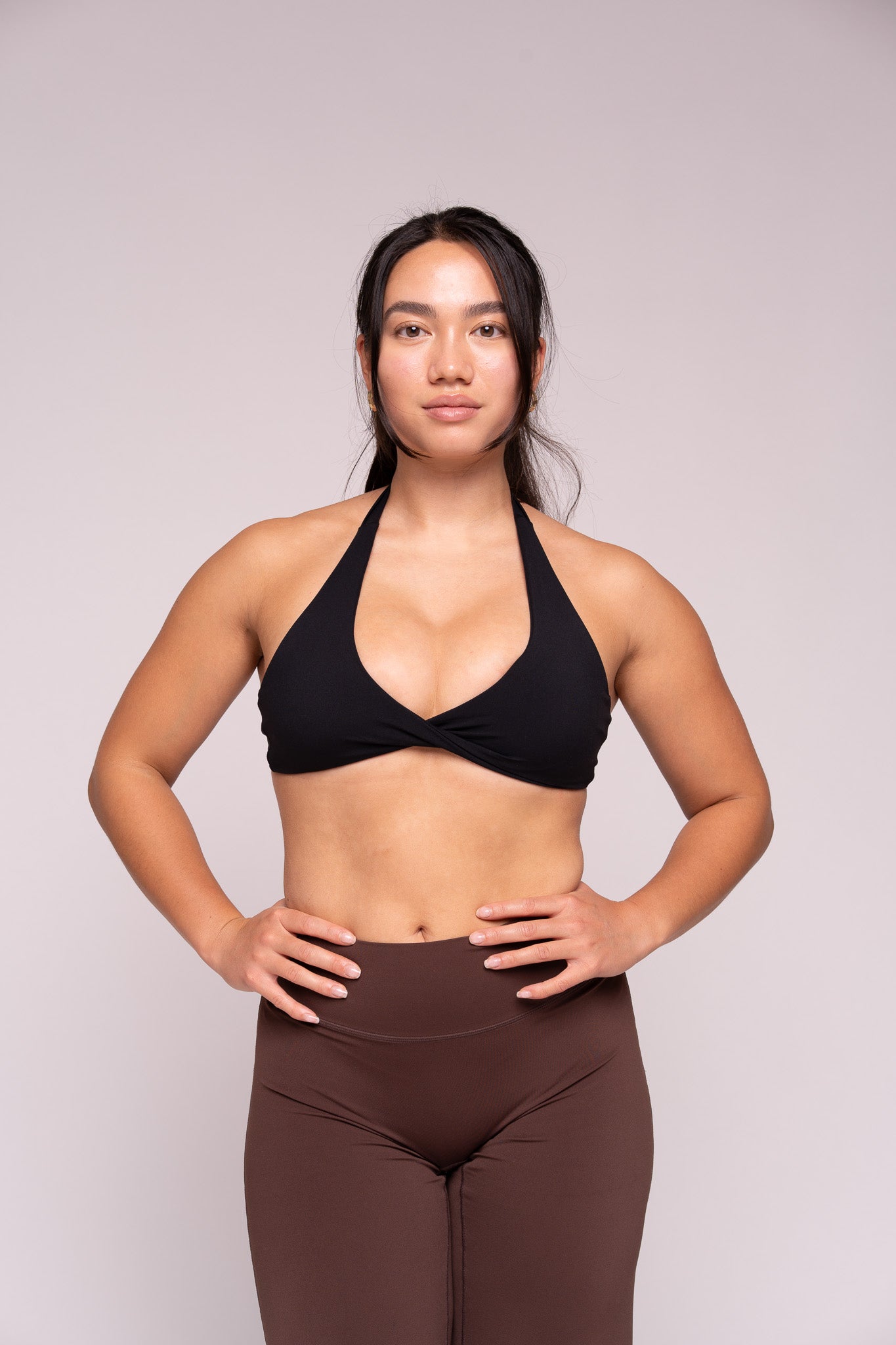 Thrive Halterneck Sports Bra (Black)