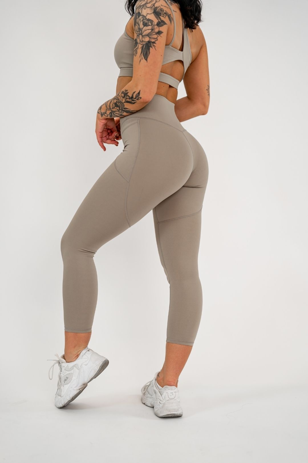 Jentle - Sola Pocket Leggings (Nude)