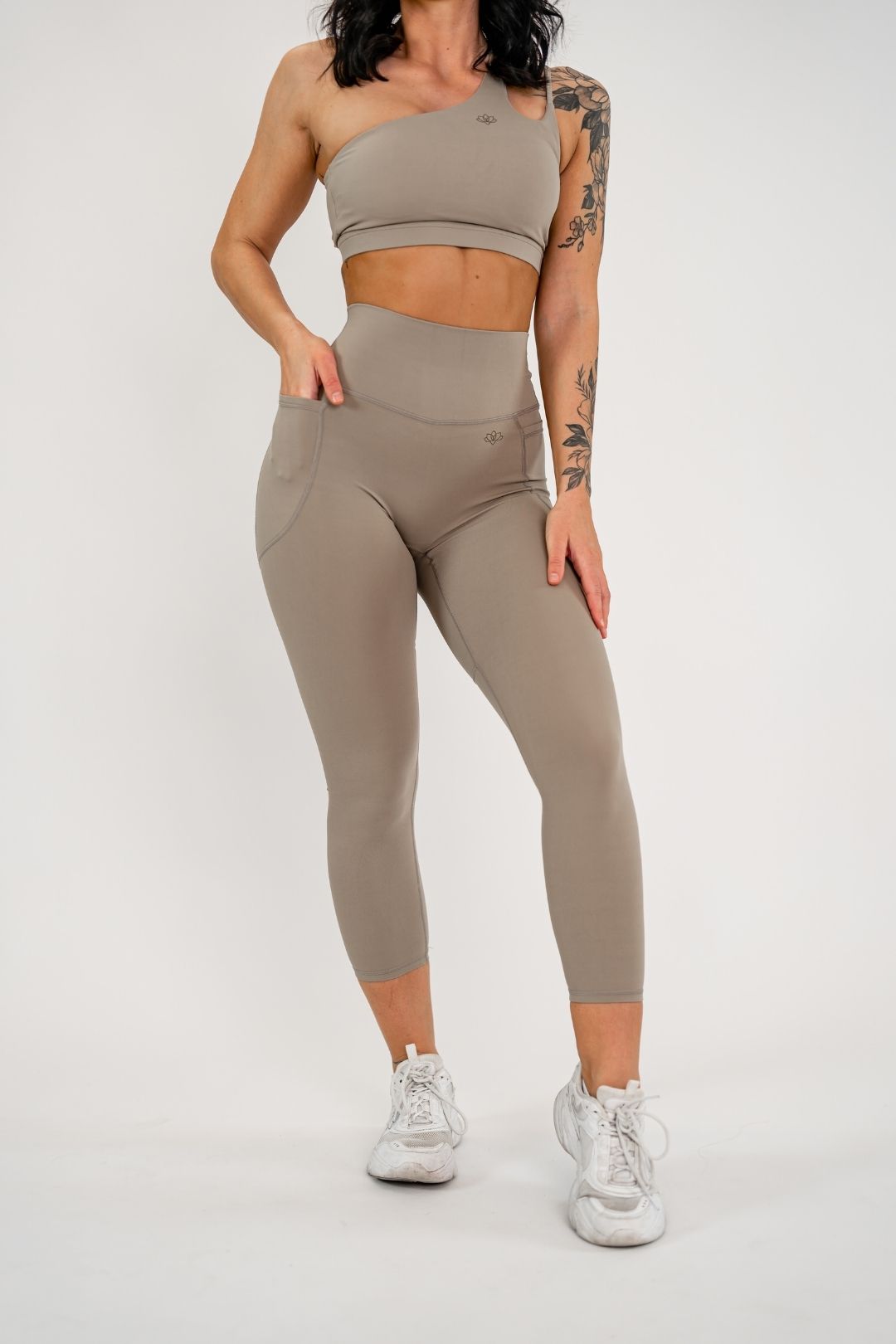 Jentle - Sola Pocket Leggings (Nude)