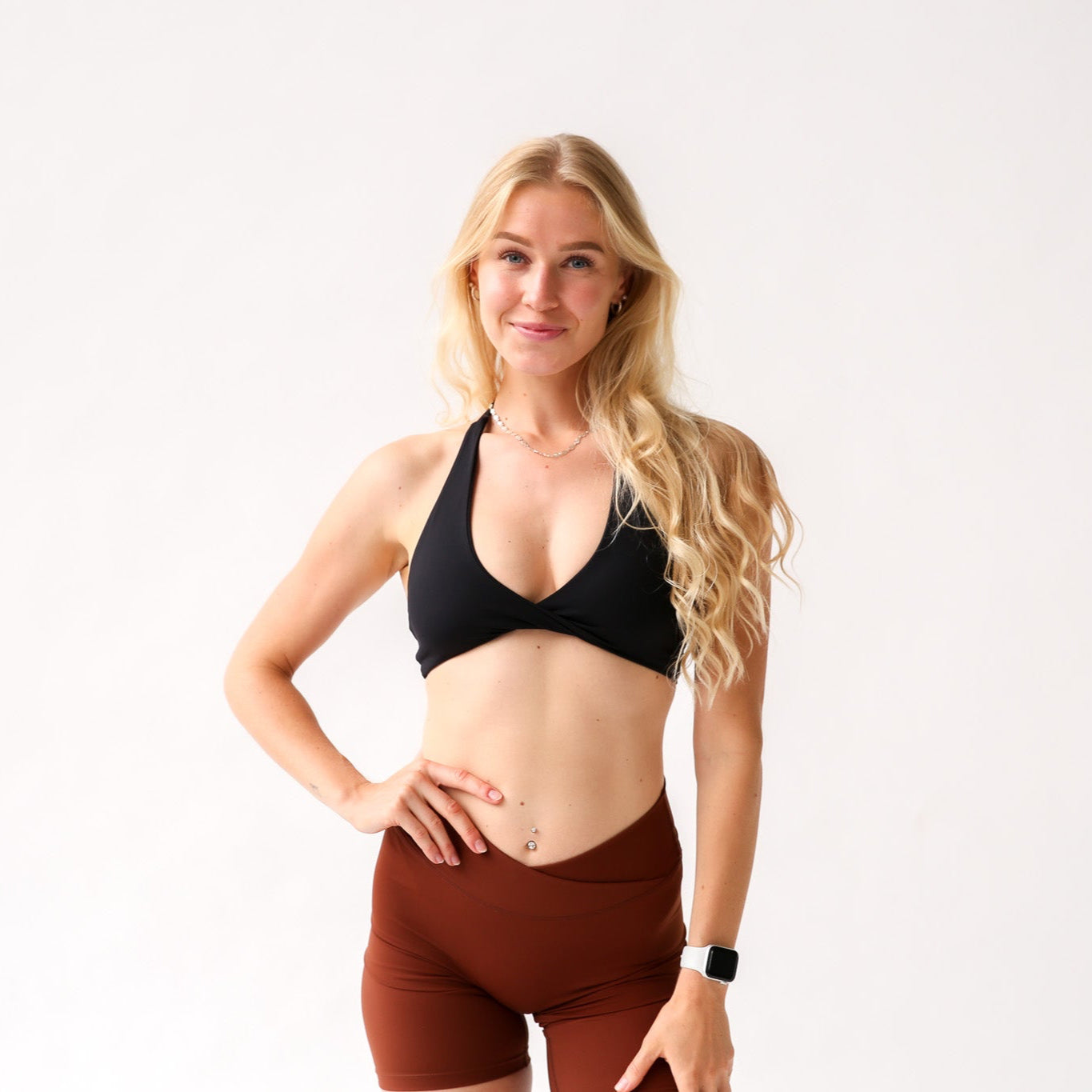 Thrive Halterneck Sports Bra (Black)