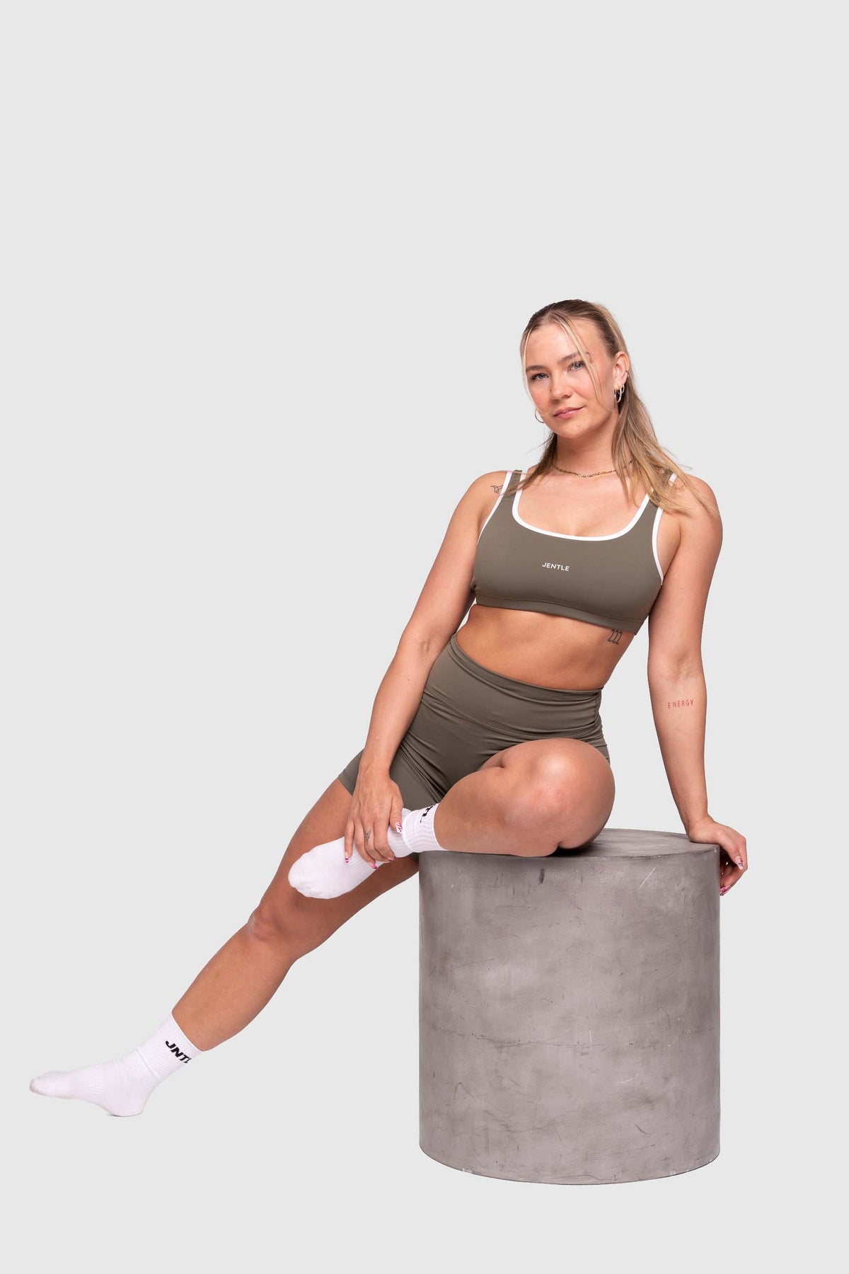 Day Sports Bra (Dusty Olive)