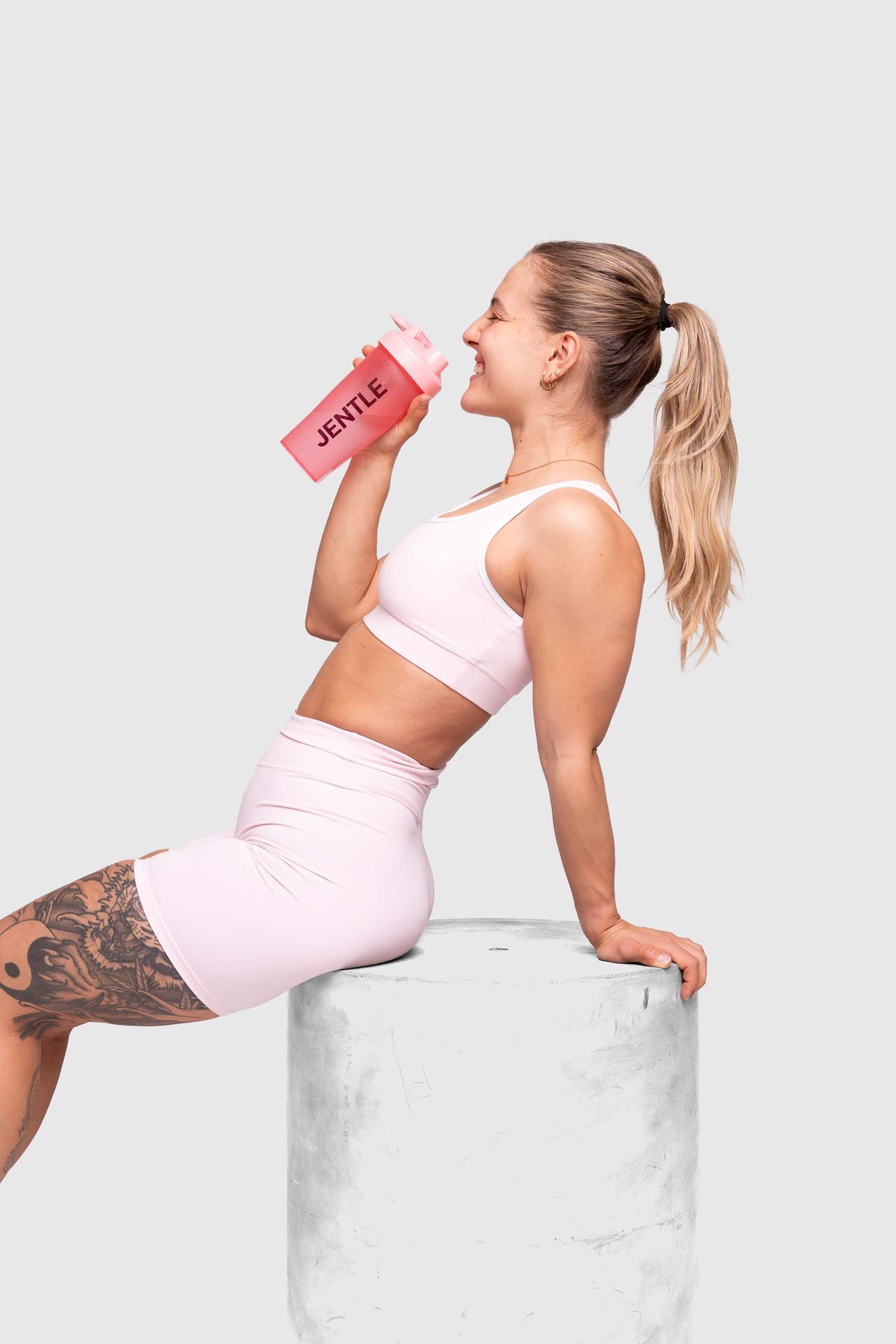 Day Sports Bra (Baby Pink)