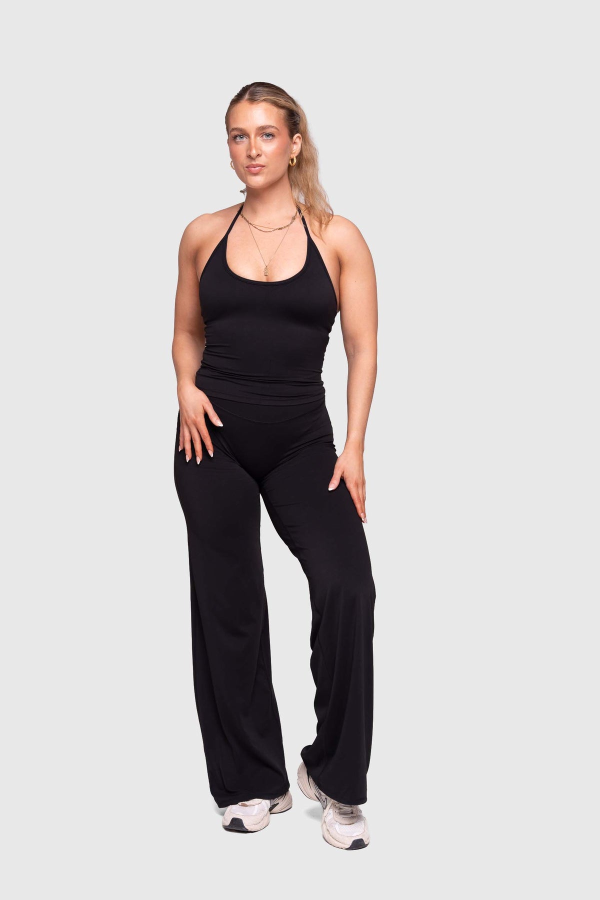 Ease Straight Leg Pants (Black)