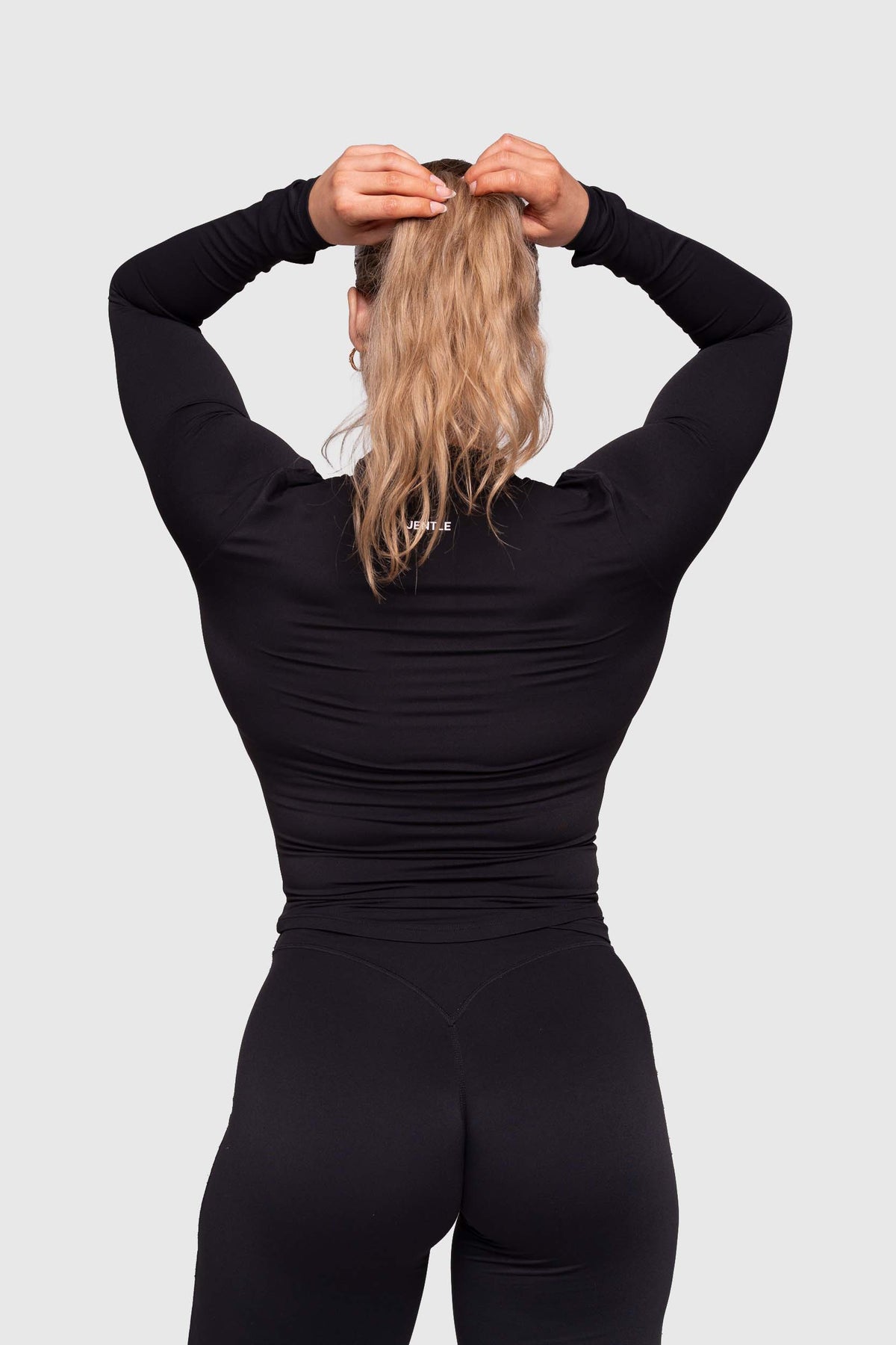 Ease x Amalie Vad - Zippy Jacket (Black)