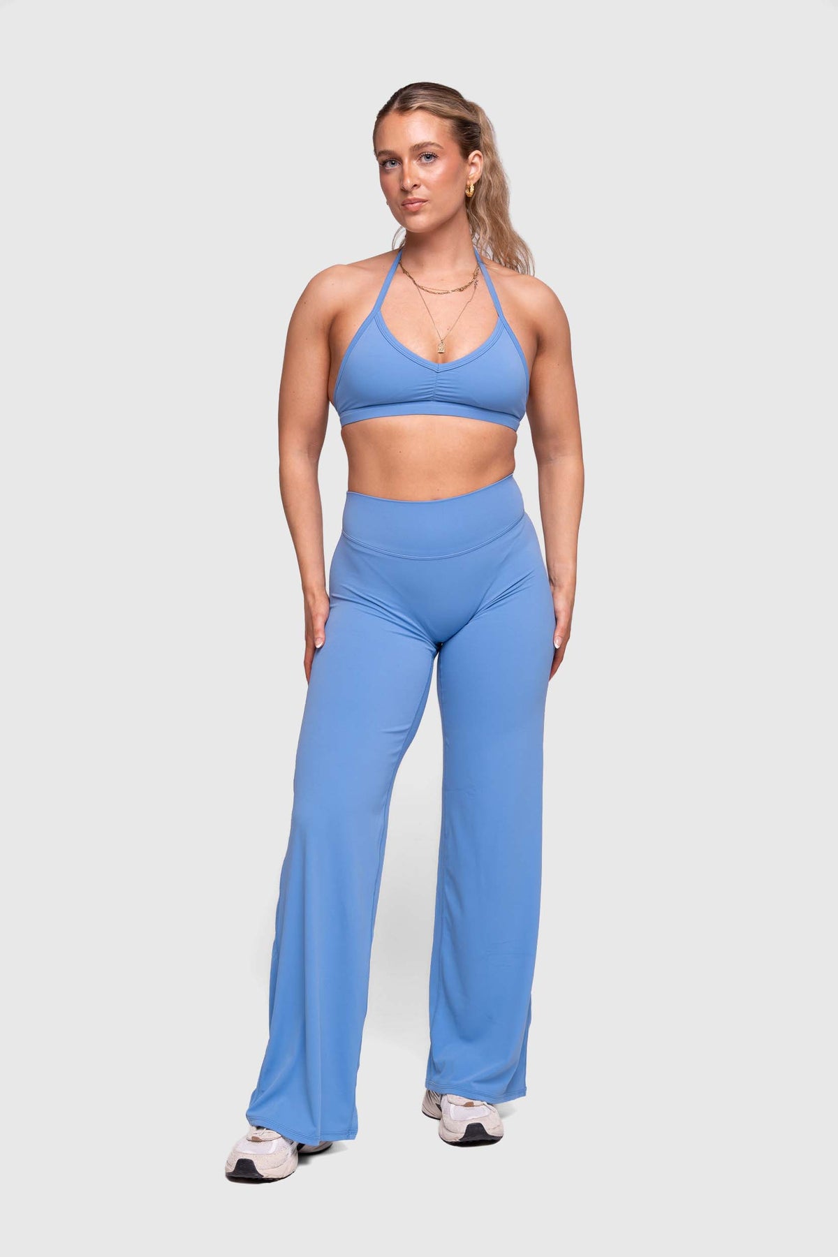 Ease x Amalie Vad - Halterneck Sports Bra (Blue)