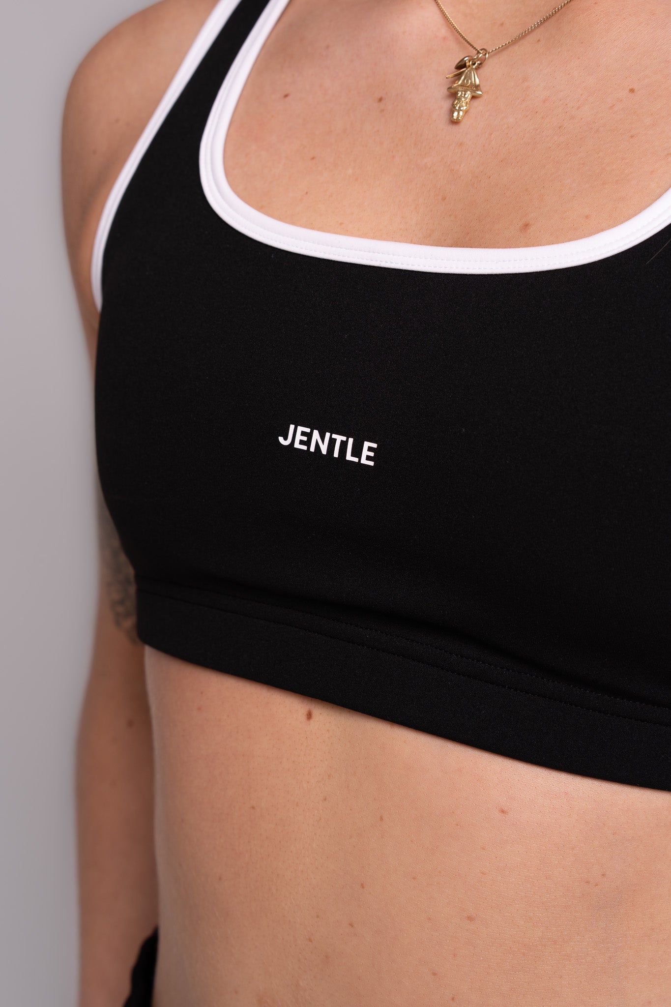 Day Sports Bra (Black/White)