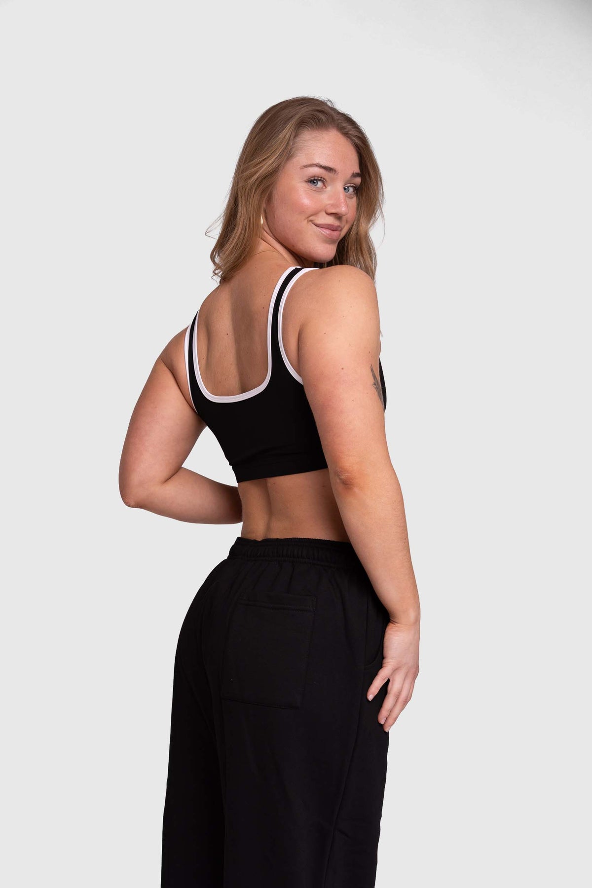 Day Sports Bra (Black/White)