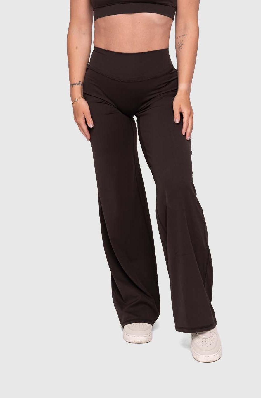 Ease Straight Leg Pants (Dark Brown)
