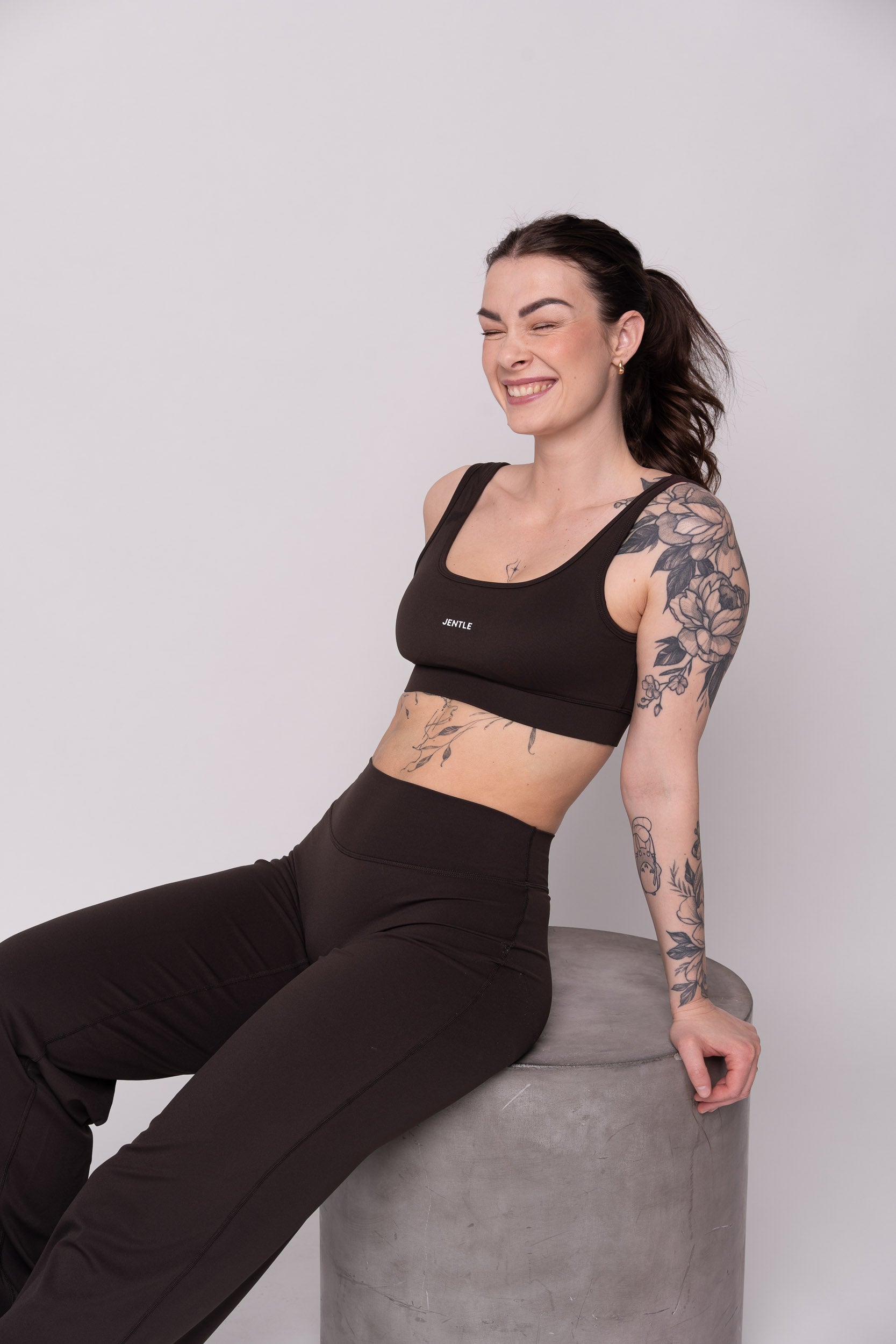 Ease Straight Leg Pants 2.0 (Dark Brown)