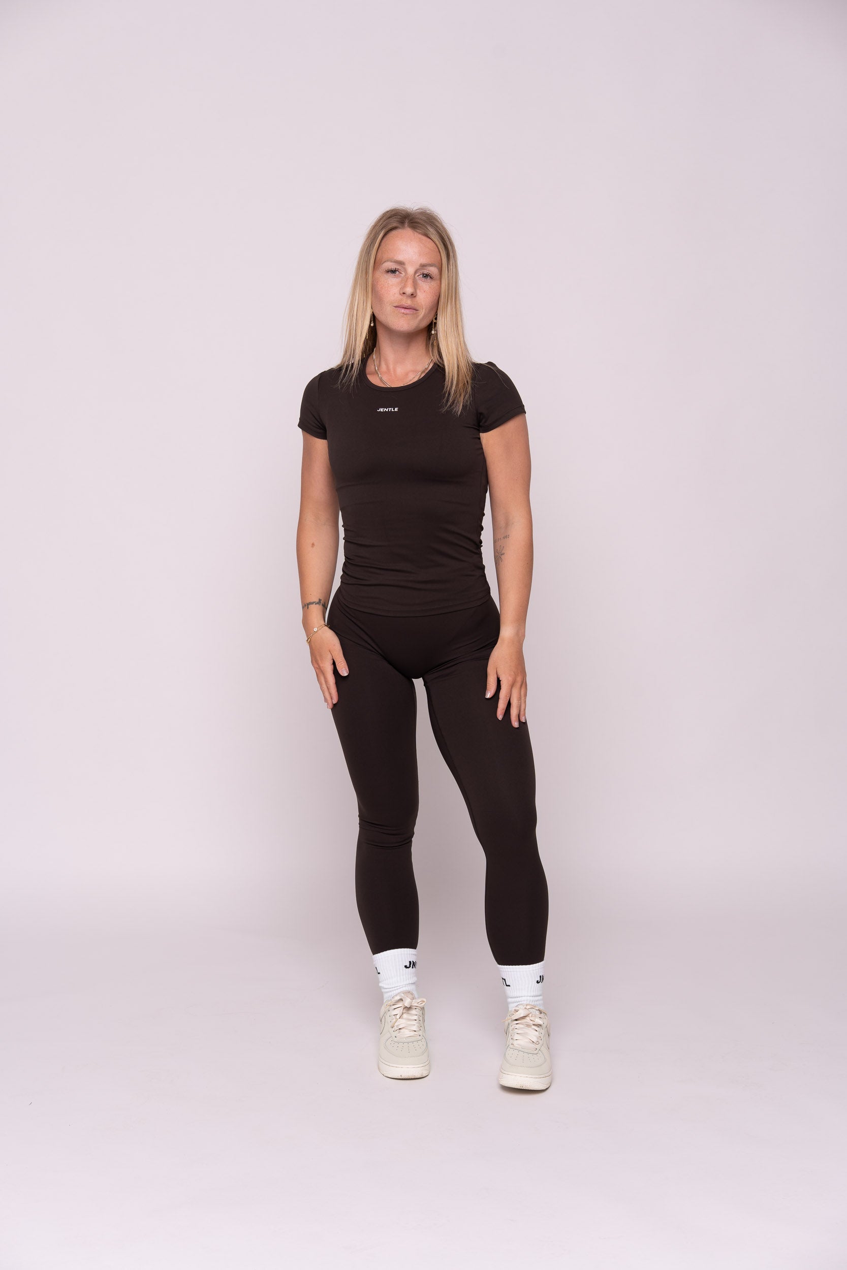 Ease  Leggings (Dark Brown)