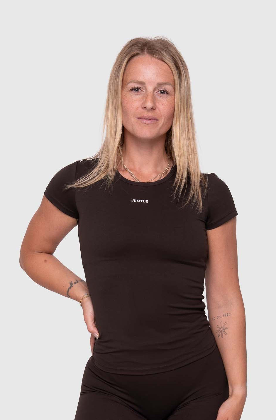Ease T-Shirt (Dark Brown)