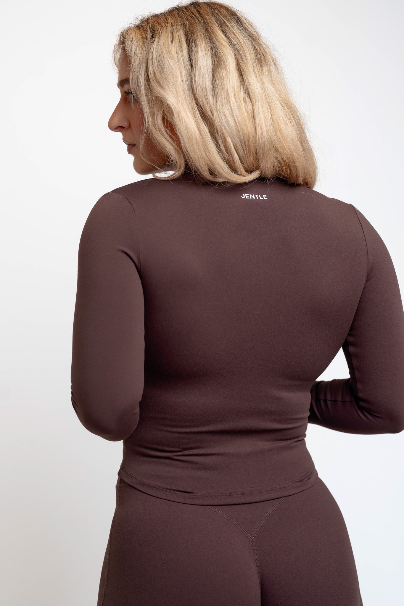 Ease x Amalie Vad - Zippy Jacket (Coffee Brown)