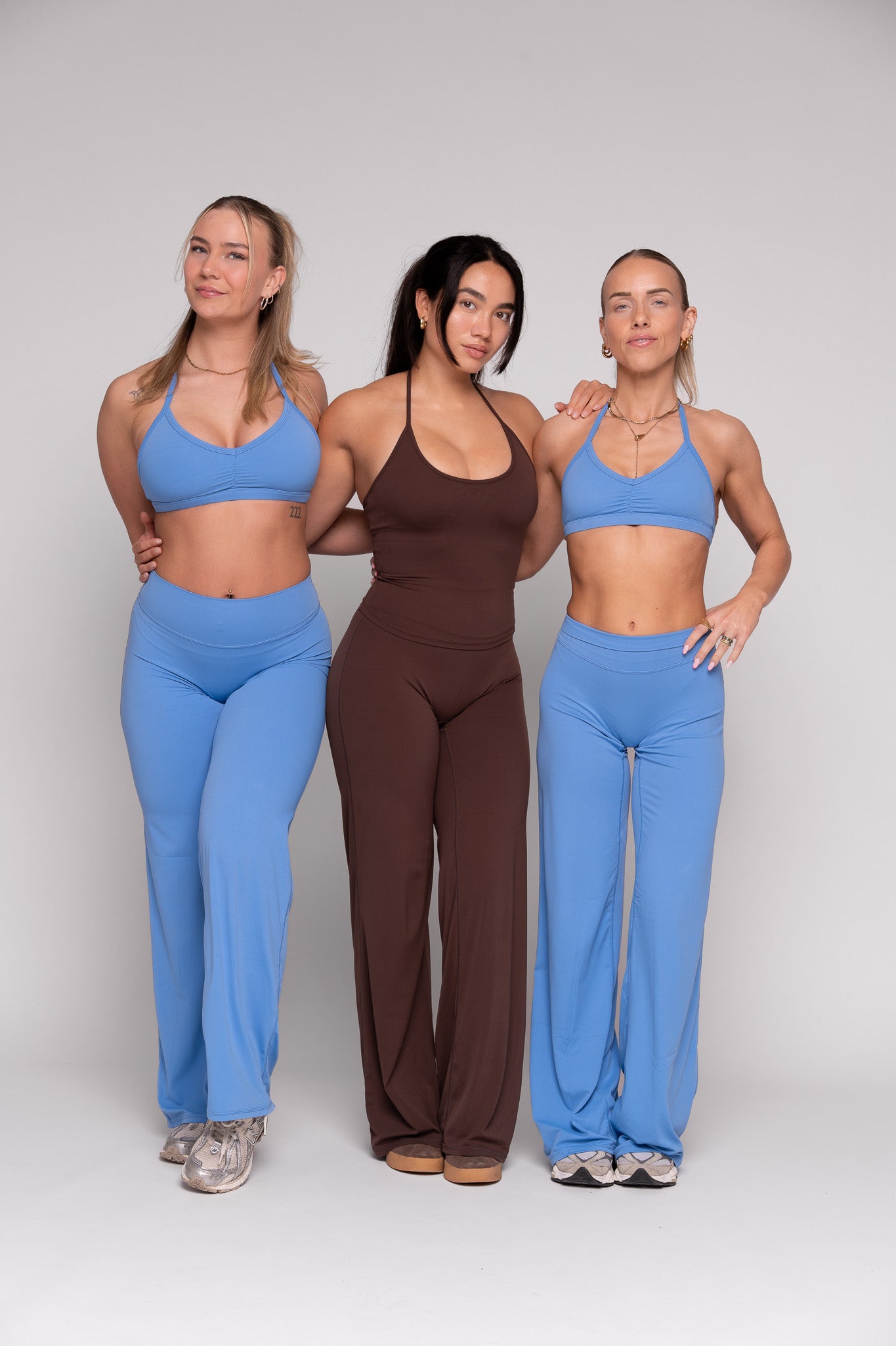 Ease x Amalie Vad - Straight Leg Pants (Blue) & Ease x Amalie Vad - Halterneck Sports Bra (Blue)