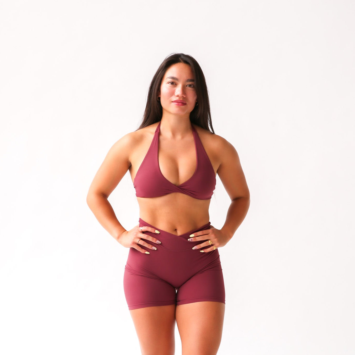 Thrive Halterneck Sports Bra (Bordeaux)