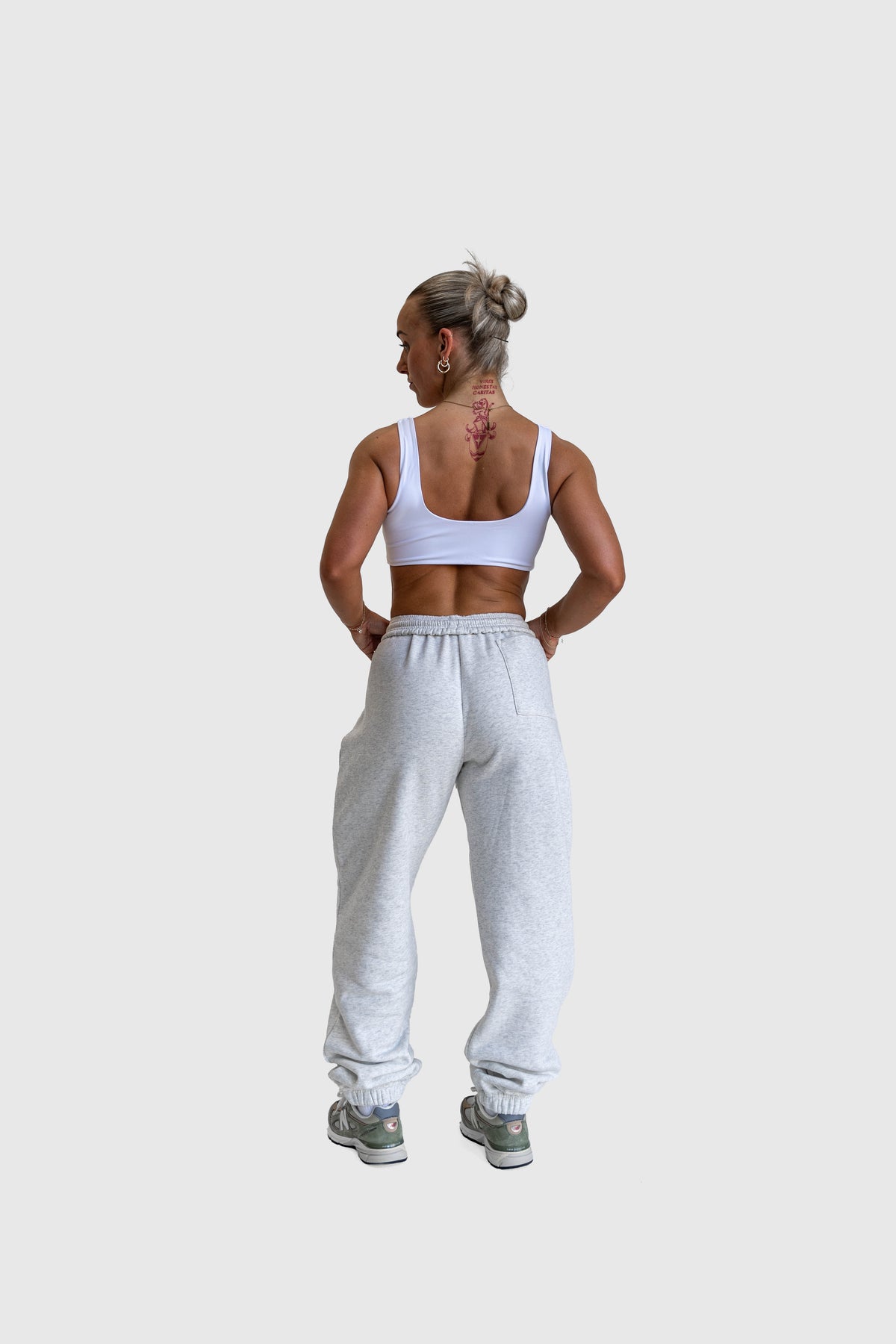 JNTL Sweatpants (Light Grey)